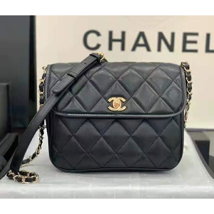2021 Chanel small messenger bag