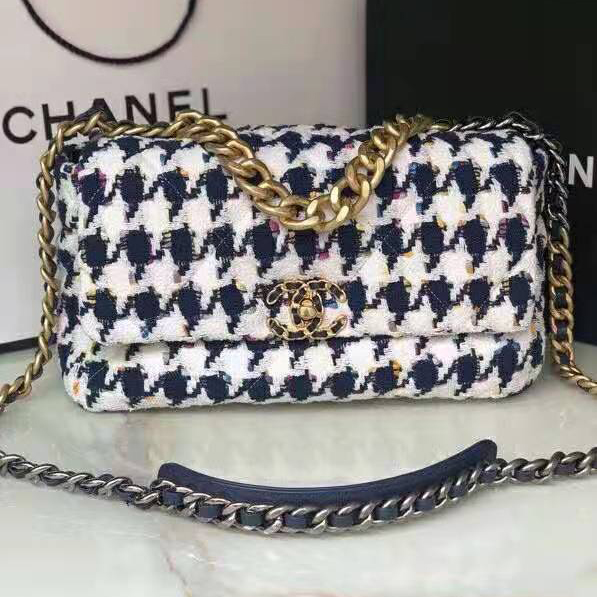 2021 chanel 19 flap bag