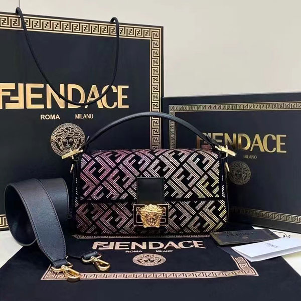 2022 Fendi Baguette