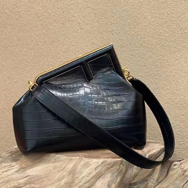 2022 Fendi First Medium
