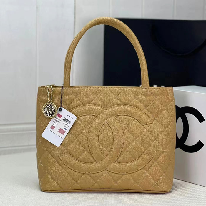 2023 Chanel Vintage tote bag