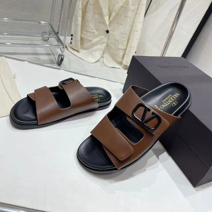 2023 Valentino women shoes