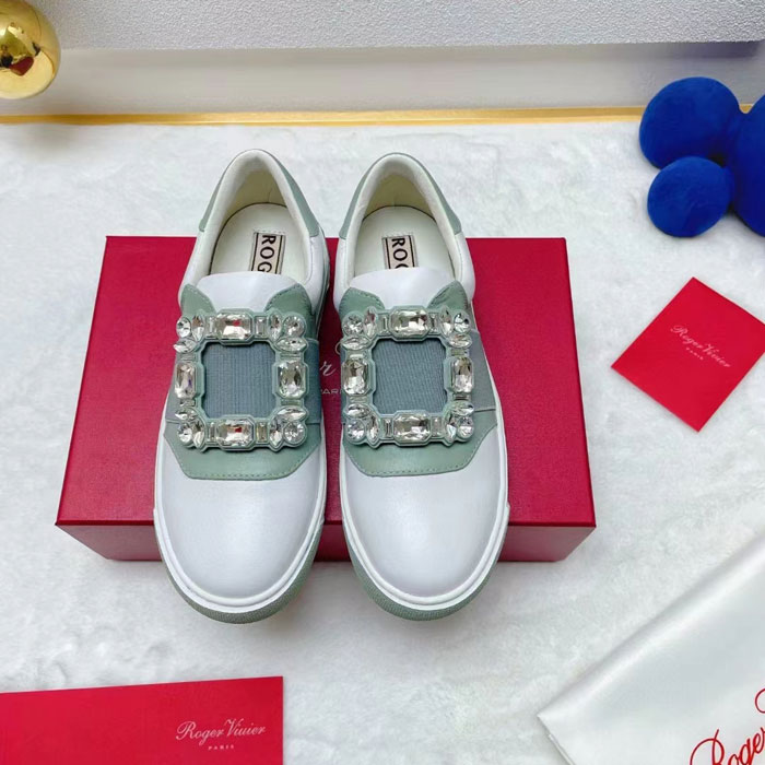 Roger Vivier shoes 2023